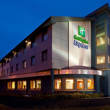 Holiday Inn Express Dunfermline By Ihg Екстериор снимка