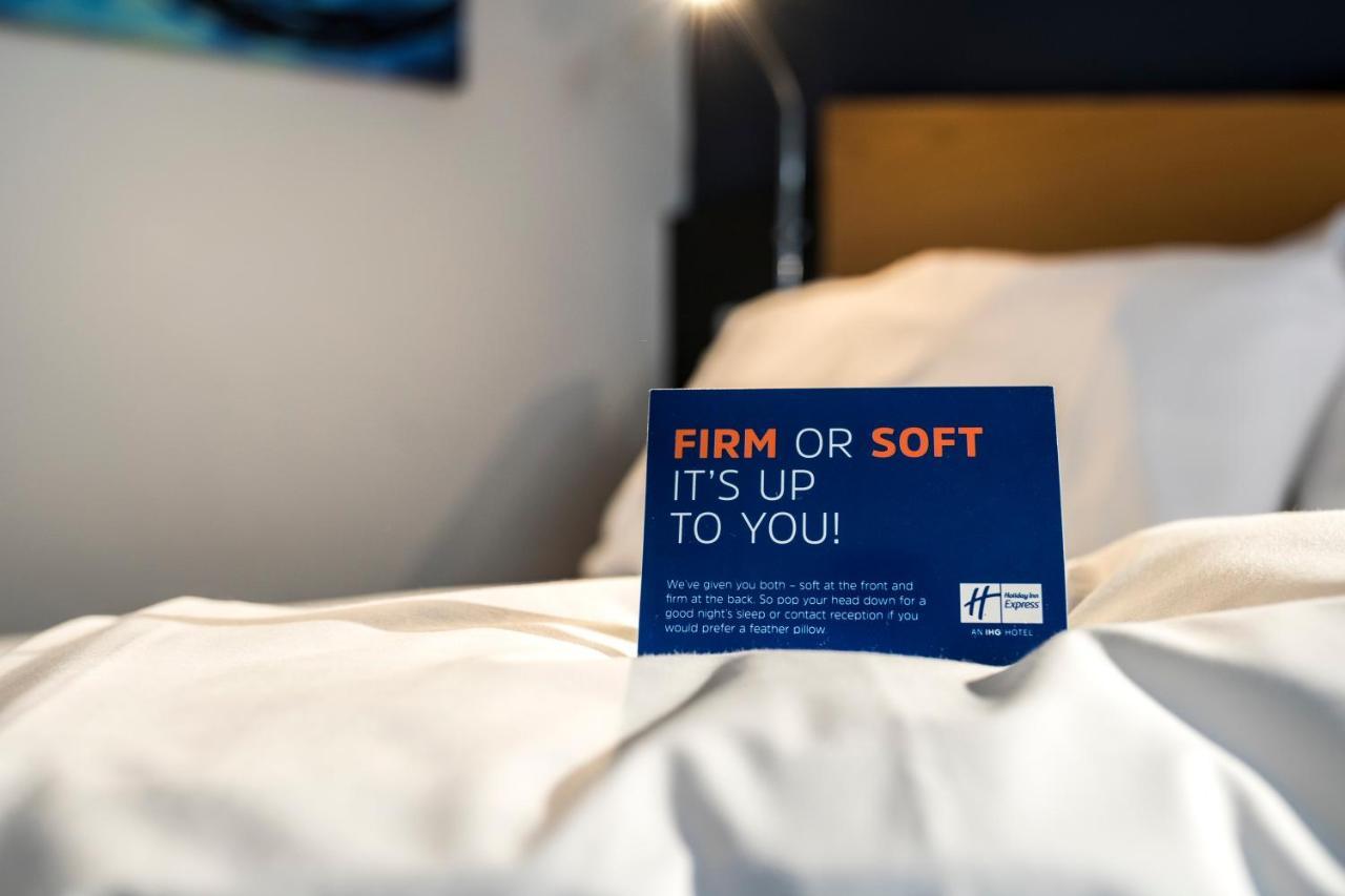 Holiday Inn Express Dunfermline By Ihg Екстериор снимка