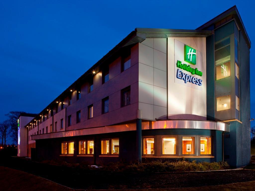 Holiday Inn Express Dunfermline By Ihg Екстериор снимка