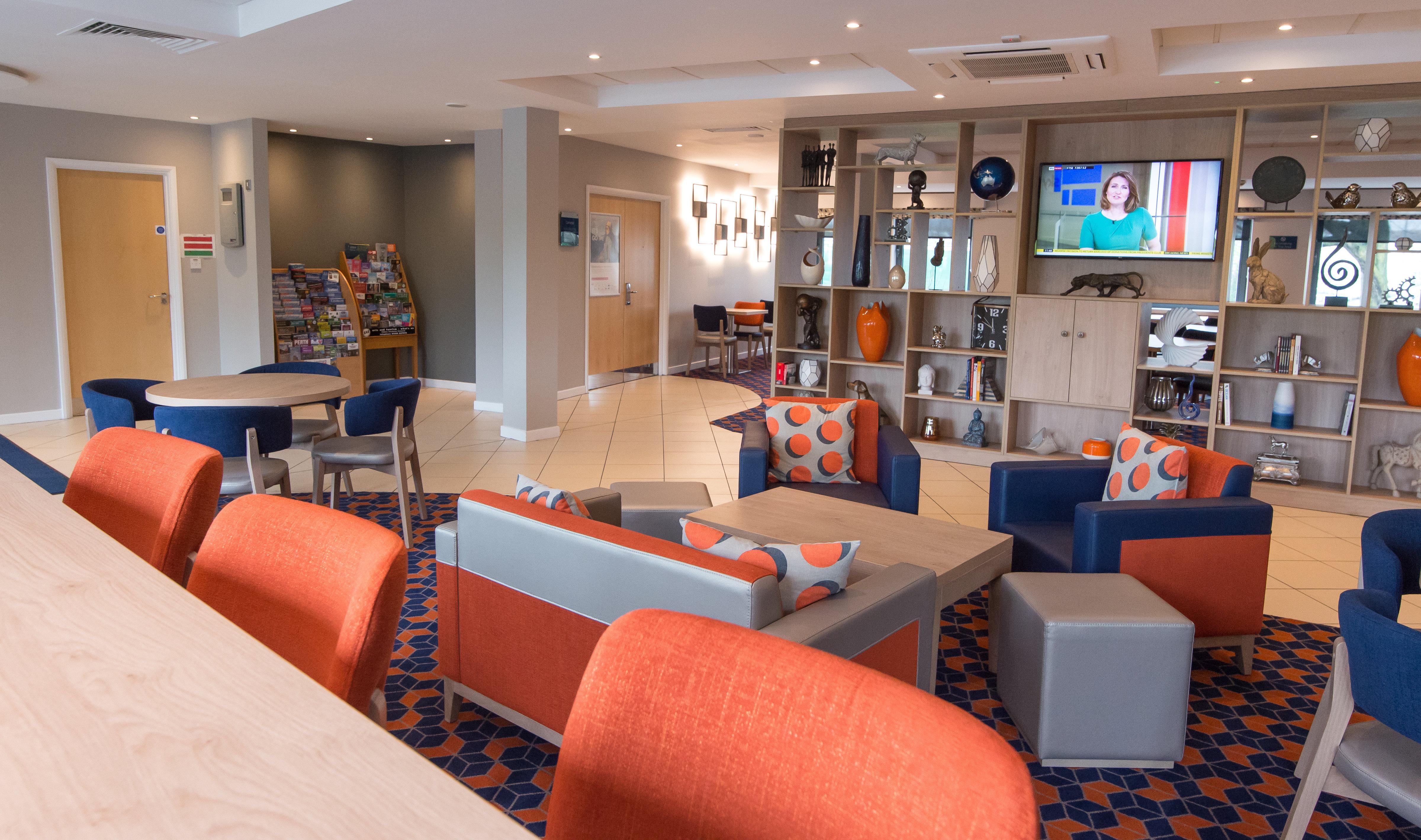 Holiday Inn Express Dunfermline By Ihg Екстериор снимка