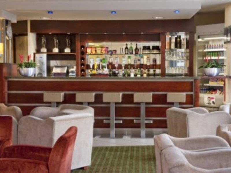 Holiday Inn Express Dunfermline By Ihg Екстериор снимка