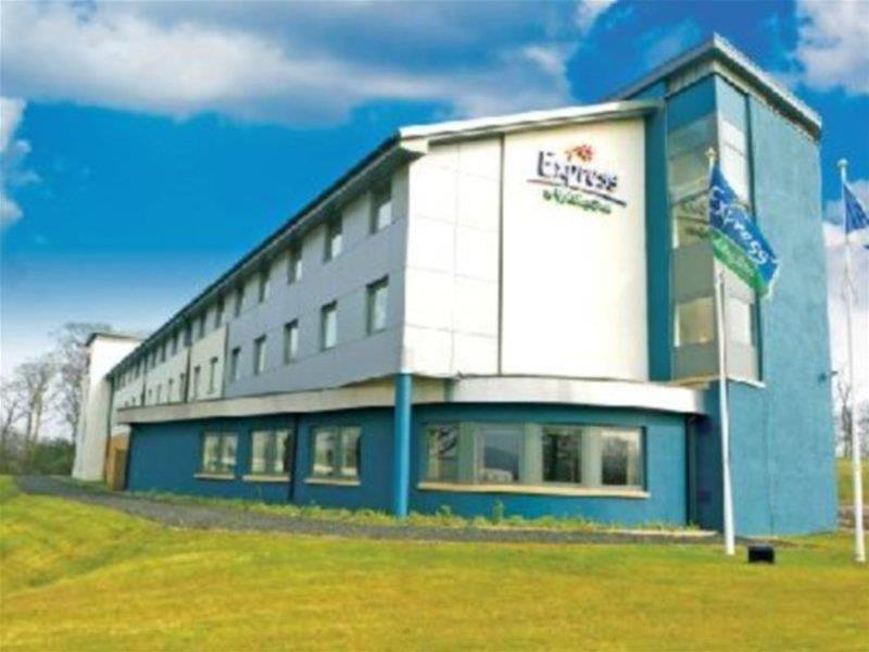 Holiday Inn Express Dunfermline By Ihg Екстериор снимка