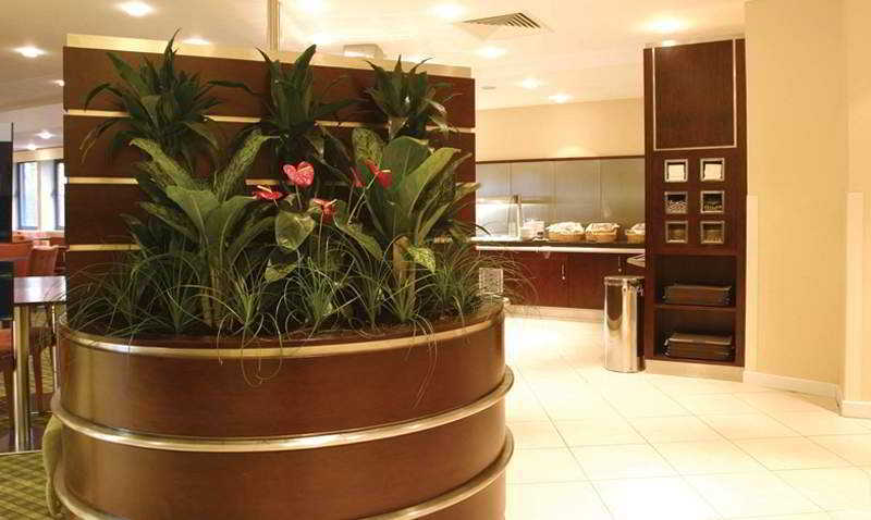 Holiday Inn Express Dunfermline By Ihg Екстериор снимка